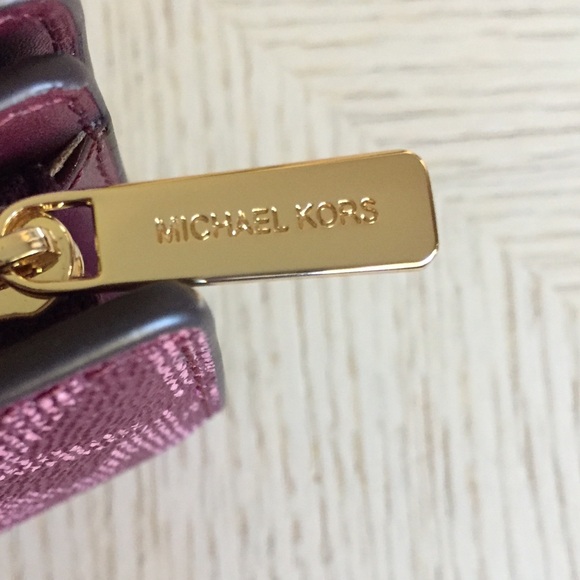 Michael Kors Oxblood Multi Bifold Wallet - Picture 4 of 8